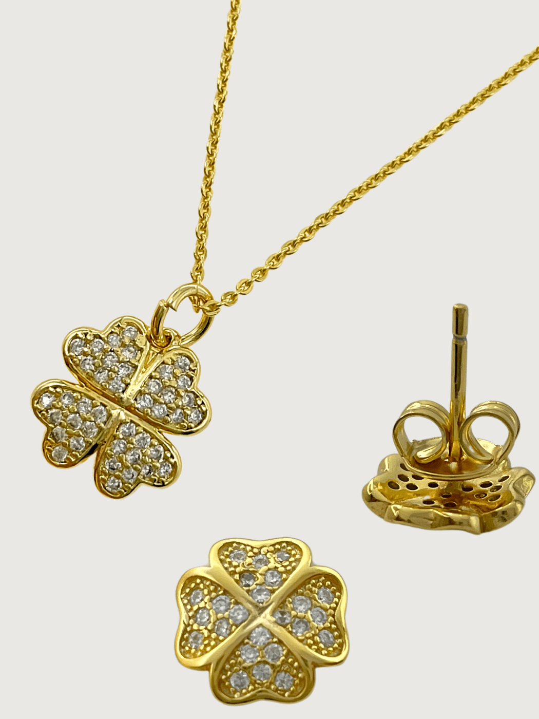 cara clover pendant necklace set