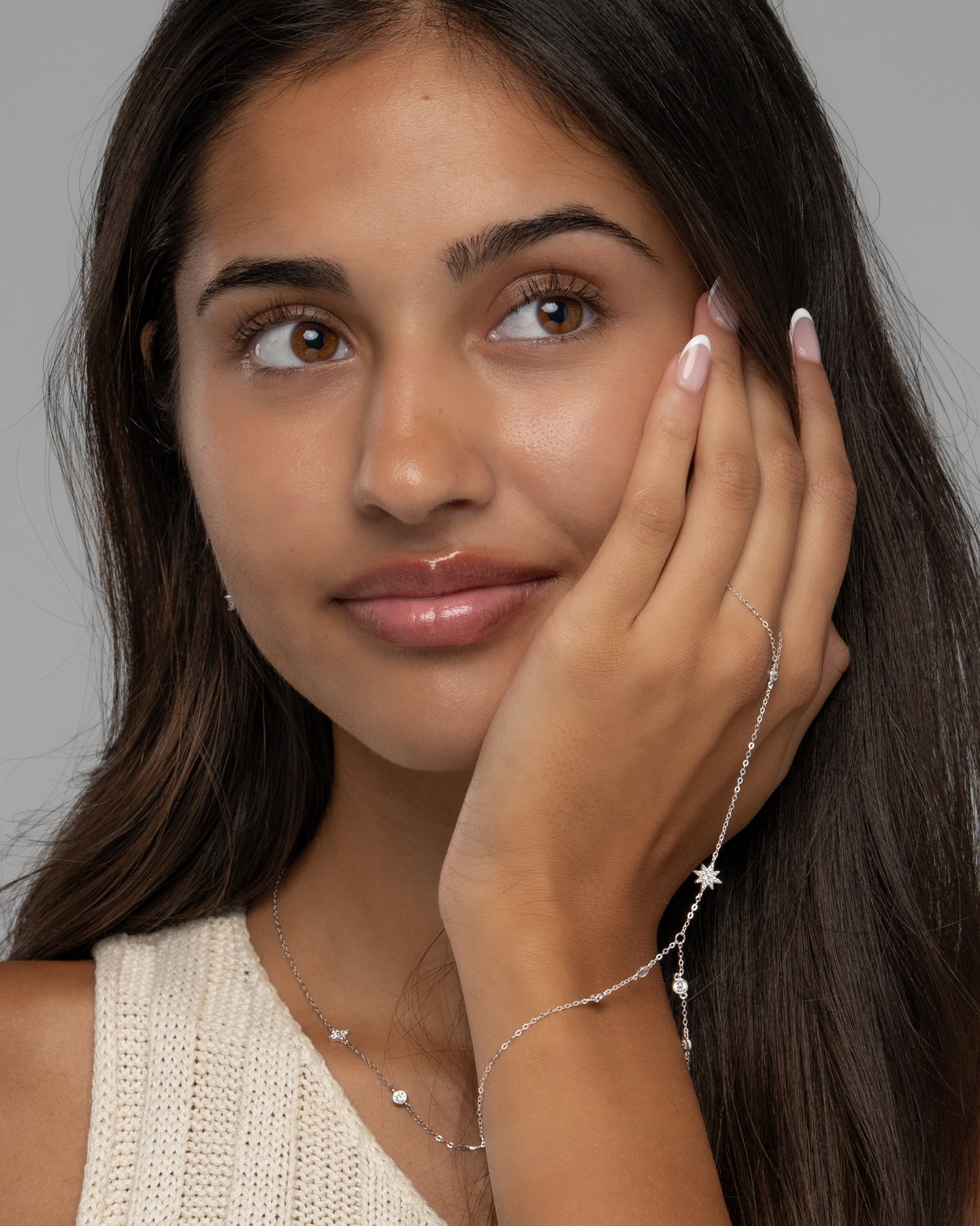 Nira Hand Chain Bracelet