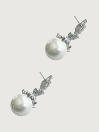 rania pearl dangle earrings
