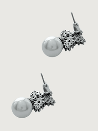 blanca pearl earrings