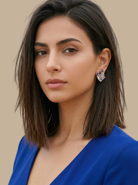 nia claw earrings