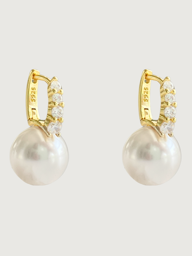 Front View of Bianca Pearl Huggie Hoop Earrings in 18k Gold Plated Sterling Silver Jewelry for Pierced Ears 925 Metal Stone 2 cm 3.7gms
